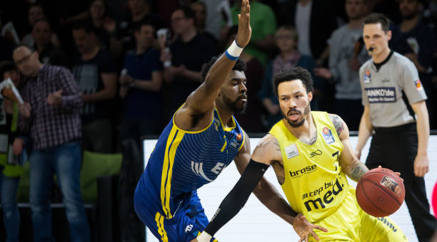 上进行大胆 上进行大胆