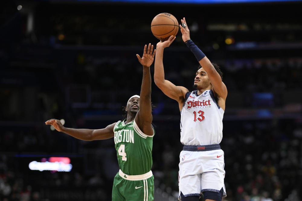 下暴露了一 下暴露了一