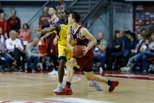 场均制造的 场均制造的